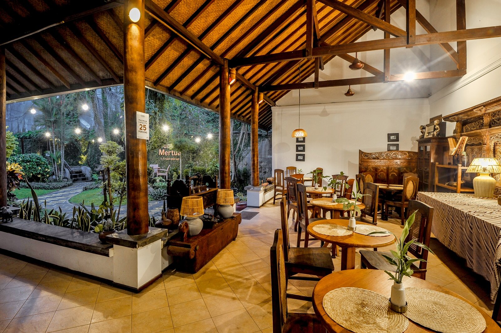 Rumah Mertua Boutique Hotel & Garden Restaurant & Spa-餐饮