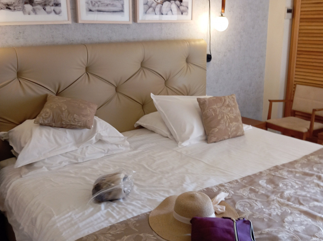 Bella Beach Hotel主图