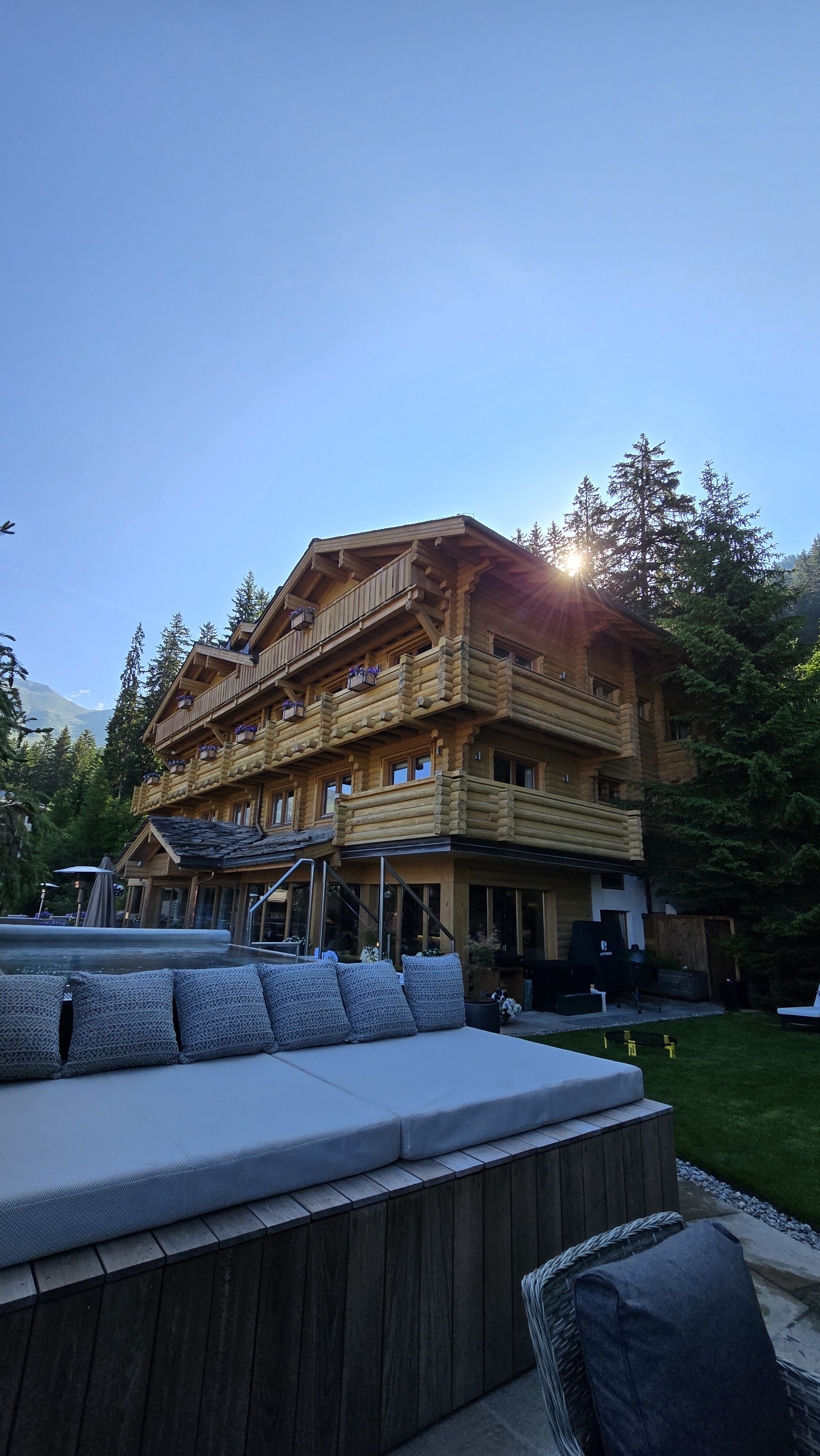 The Lodge-官方