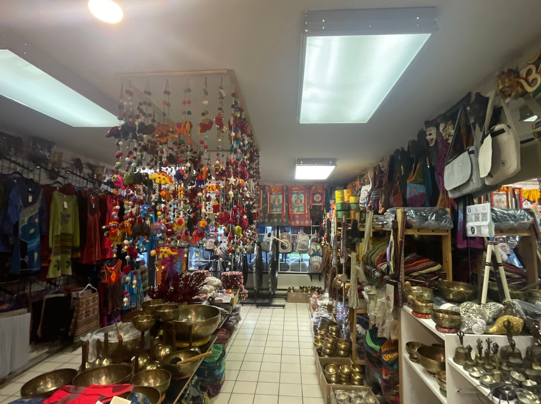 Nepalese Collection-温哥华必去景点