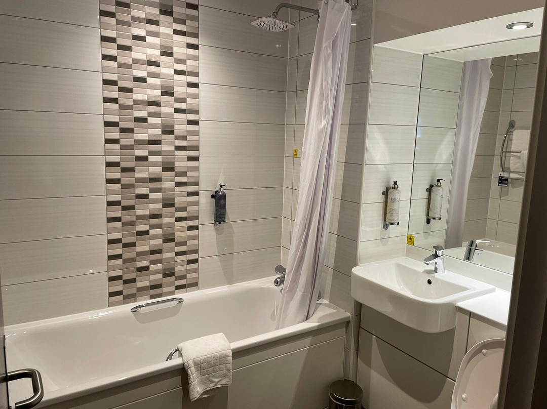 Premier Inn Milton Keynes Theatre District主图