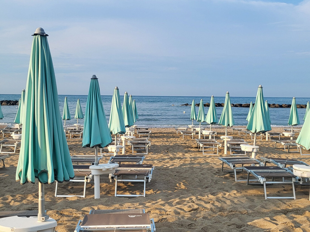 La Nella Beach Experience-法诺必去景点