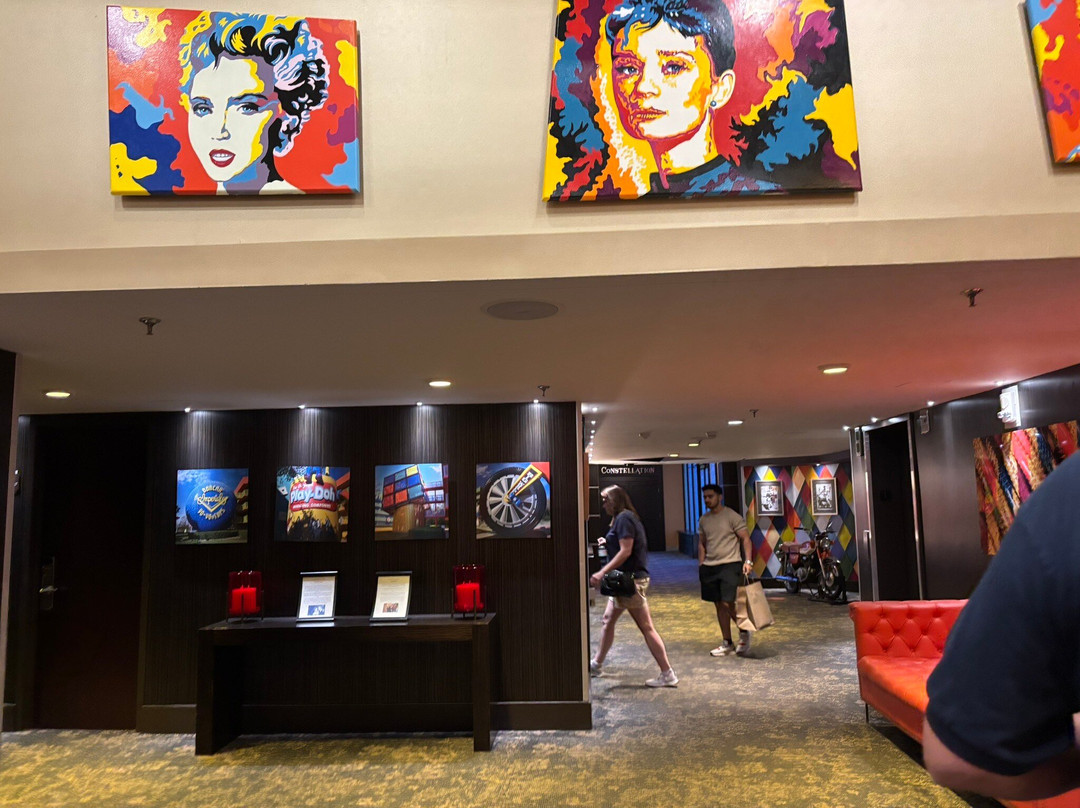 波士顿纳蒂克皇冠假日酒店主图