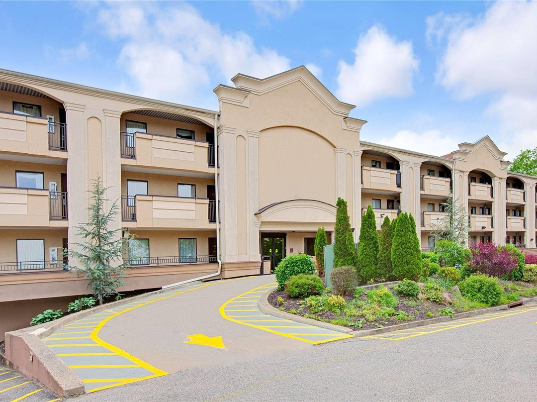 Travelodge by Wyndham Parsippany