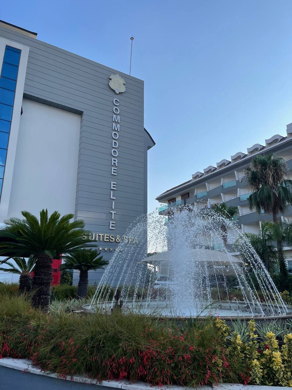 Commodore Elite Suites & Spa-浴室