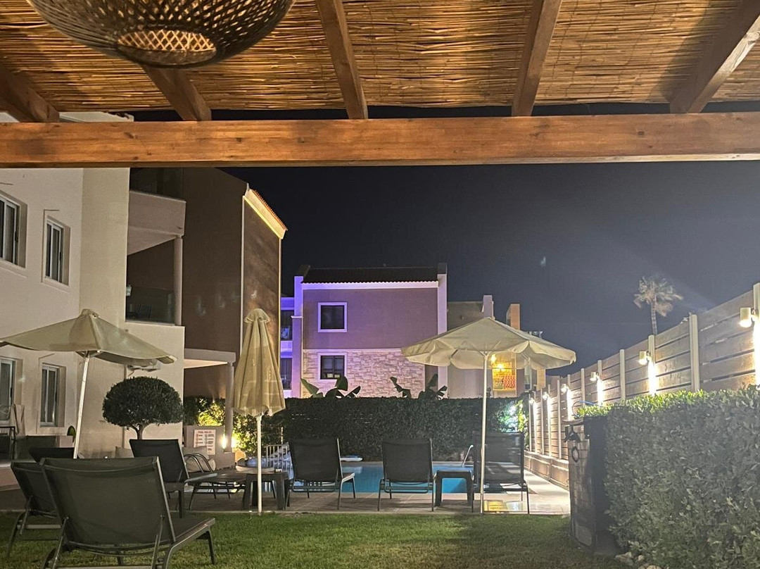 Oliva Beach Ηotel主图