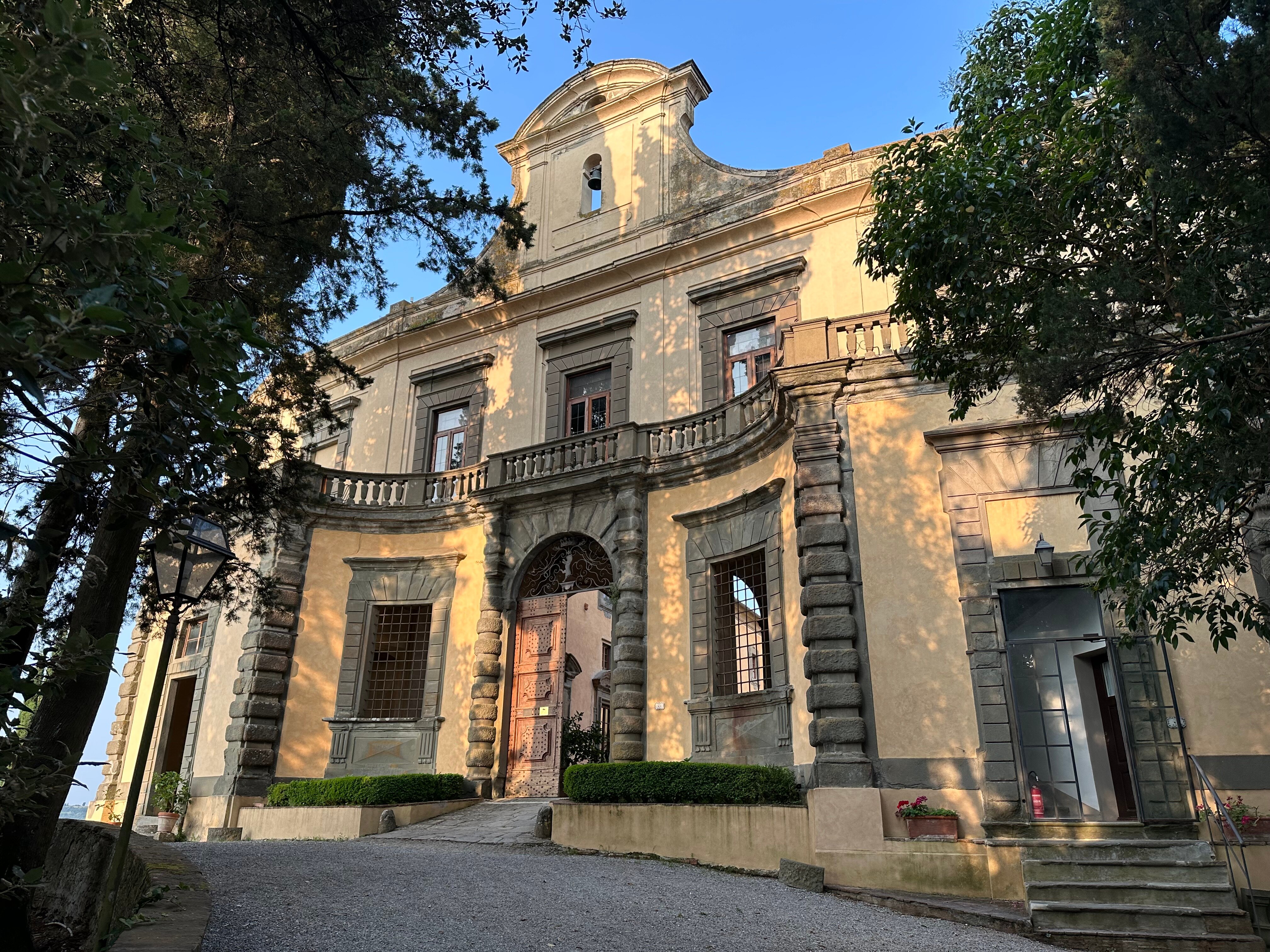 Castello di Montegufoni-官方