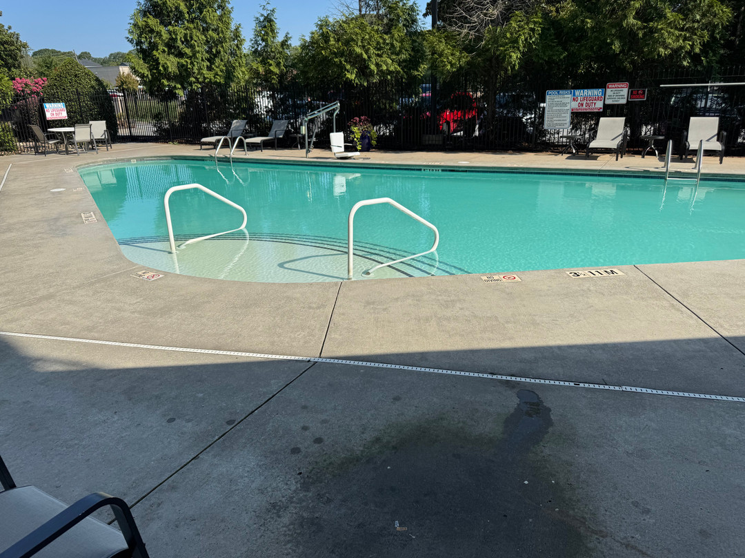 亚特兰大机场东贝斯特韦斯特优质酒店主图