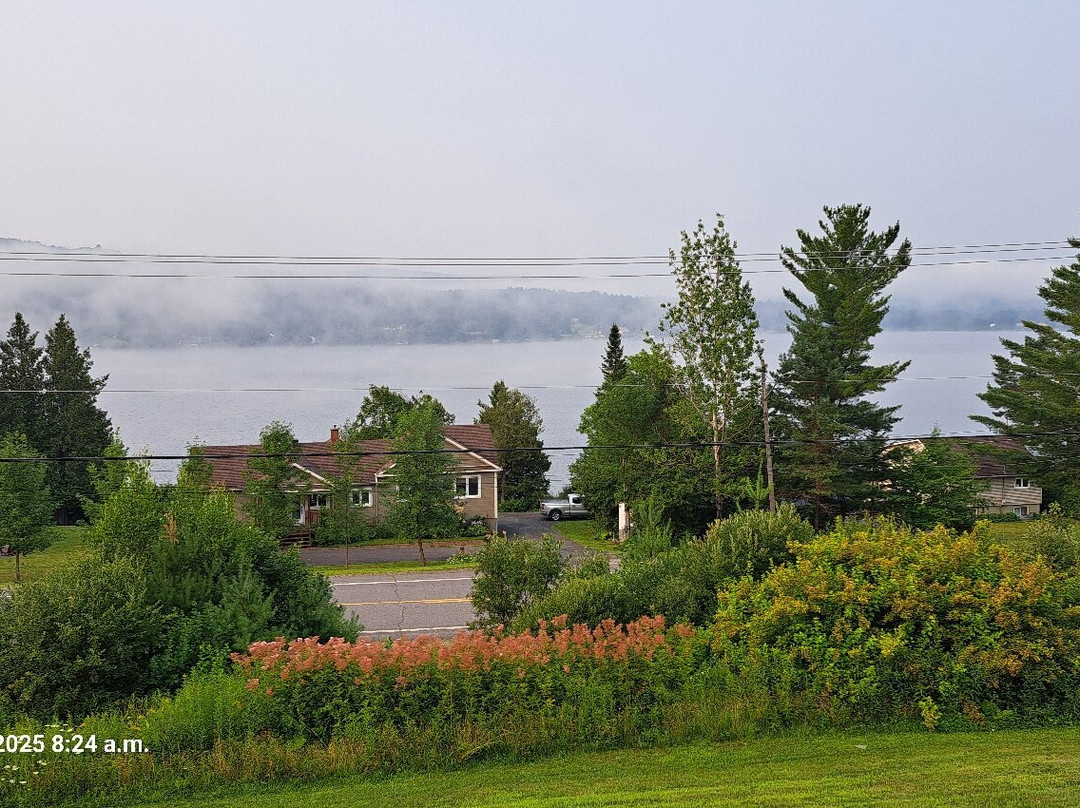 La Maison Bleue du Lac Wallace主图