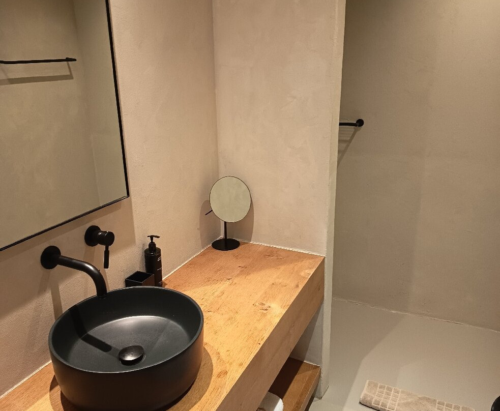 Monastery Estate Retreat主图