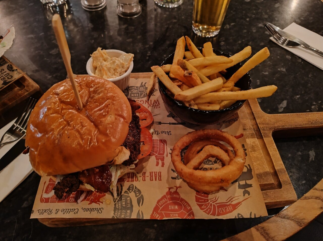 Nouveau Restaurant And Bar