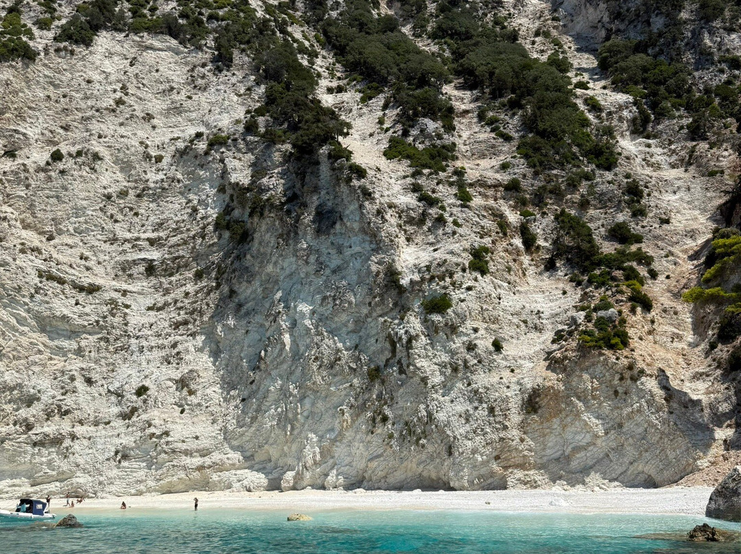 Paralia Afales-Ithaca必去景点