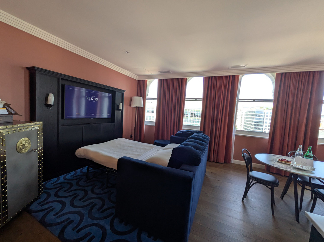 Riggs Washington DC主图