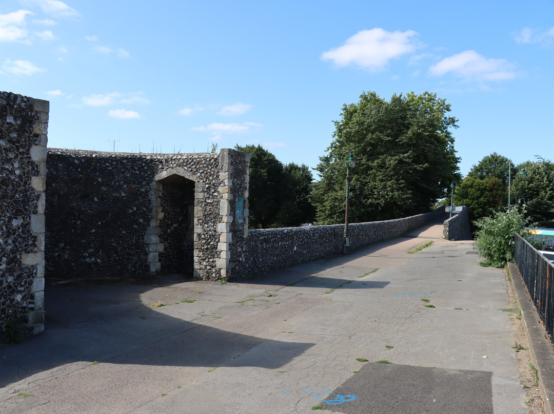 Canterbury City Walls-坎特伯雷必去景点