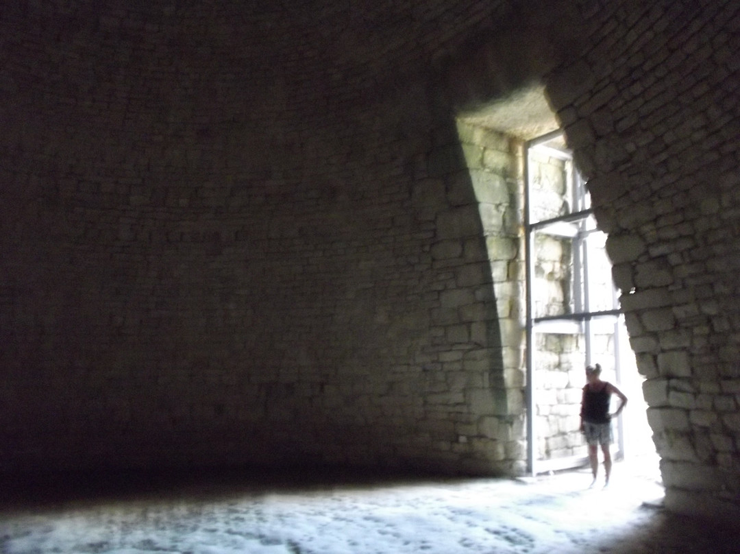 Peristerias Archaeological Site-Kalo Nero必去景点