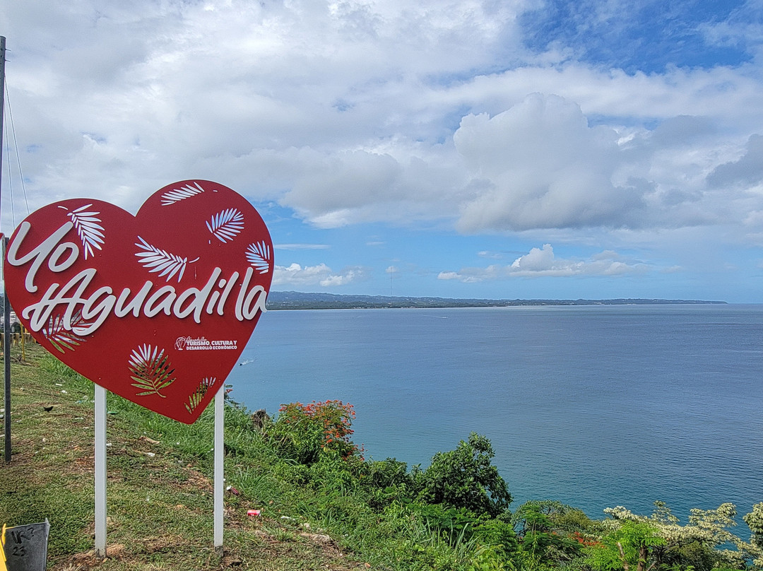 Burbujas Del Mar Laundromat & Café