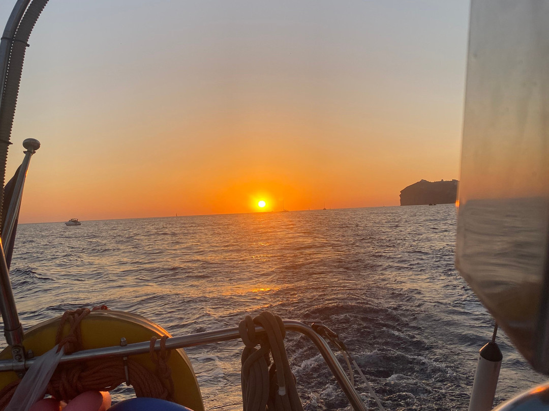 Grand Little Miracles Sailing-维查德必去景点