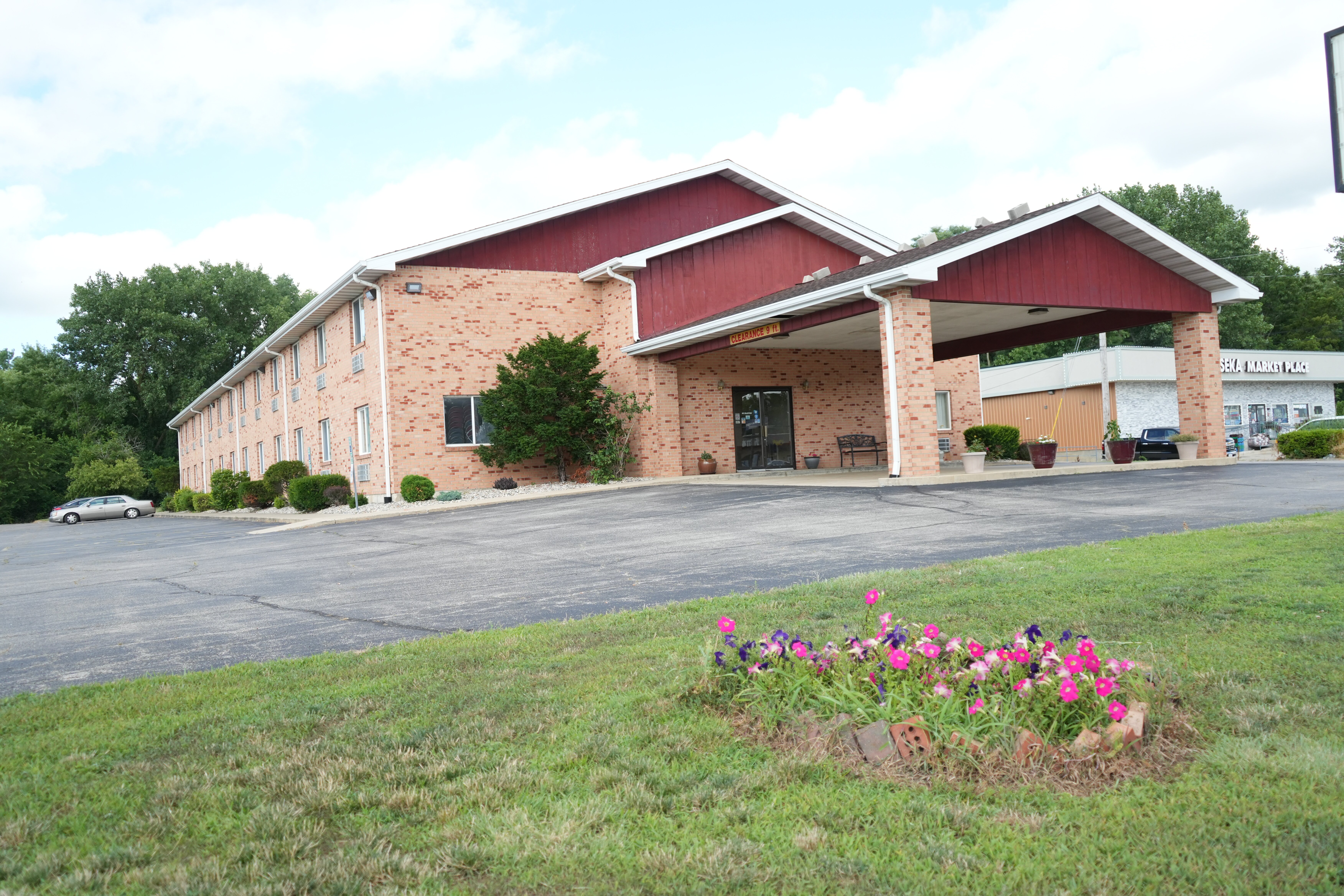 Watseka 24 Inn & Suites-浴室