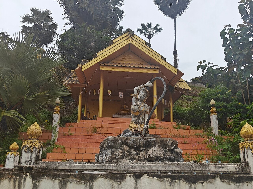 Wat Phrathat Chom Sak-清莱必去景点
