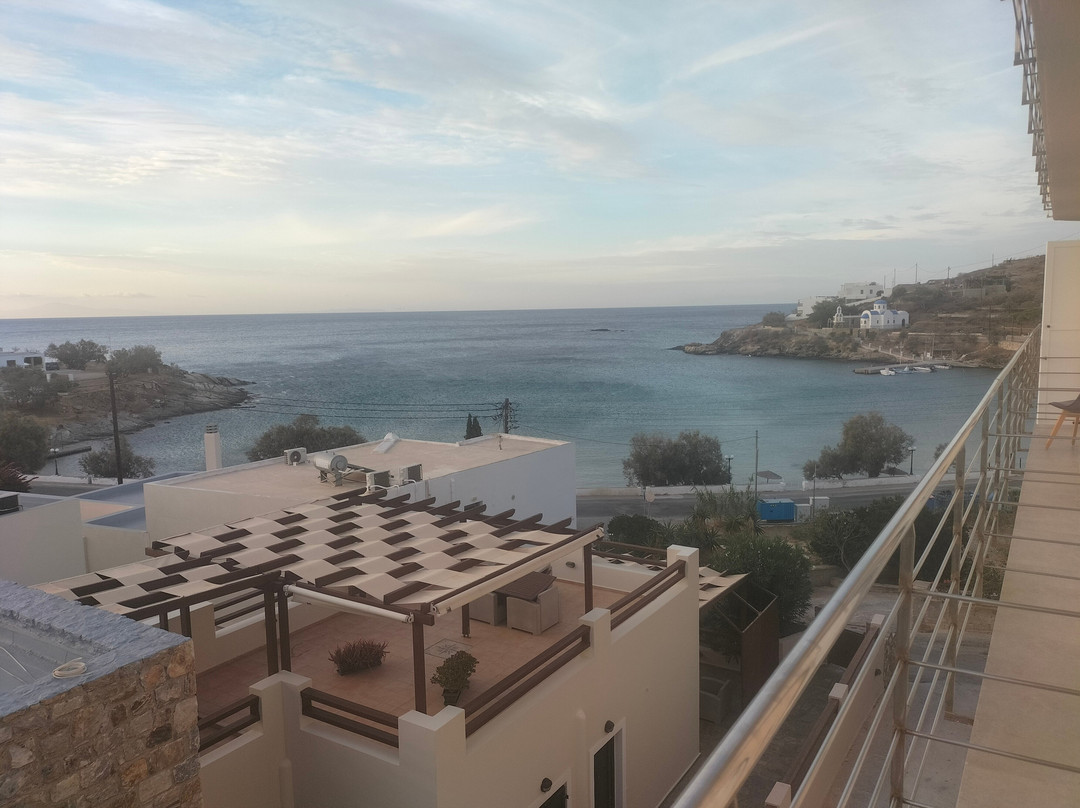 Alexandra Hotel主图