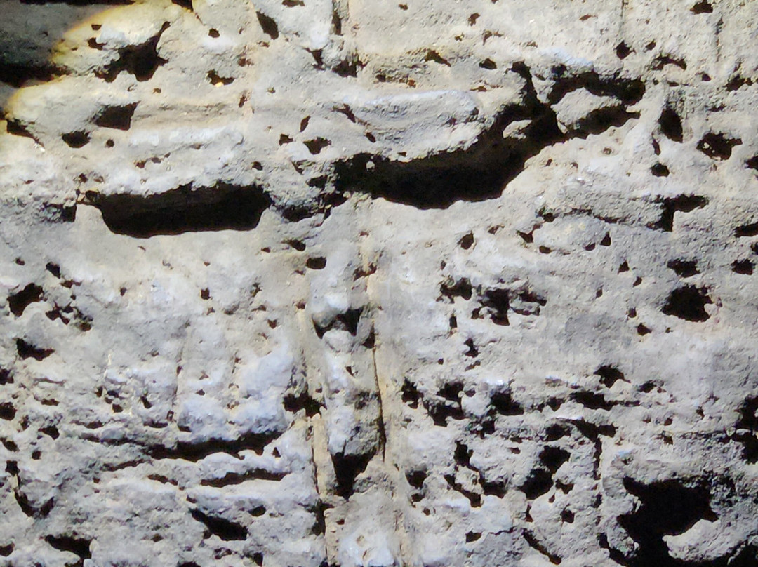 Caves of Hella-海拉必去景点