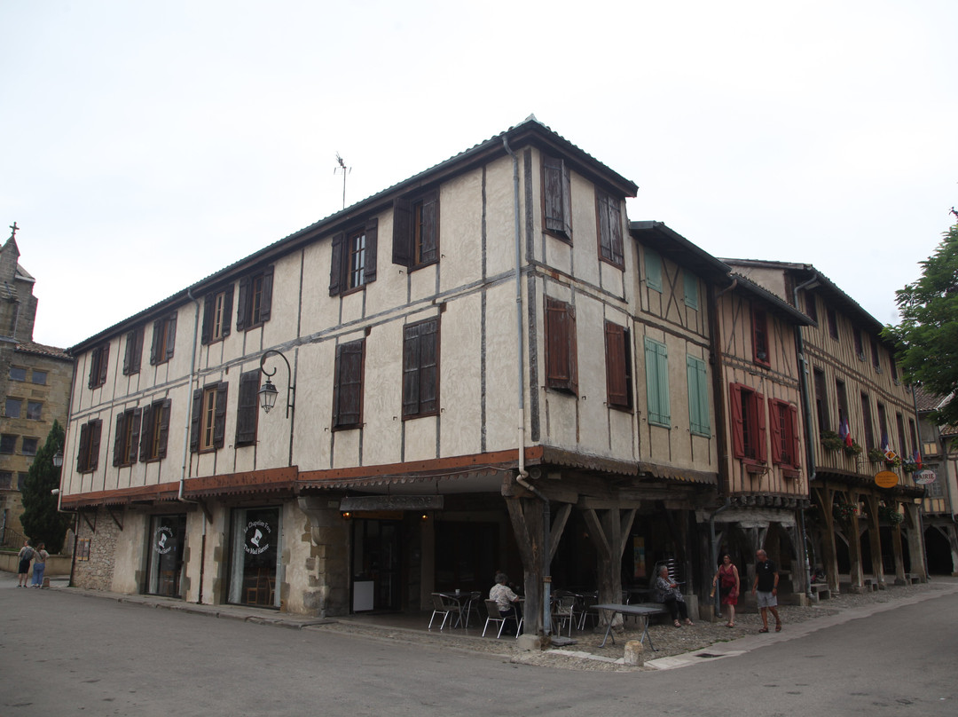 Place des Couverts-Mirepoix必去景点