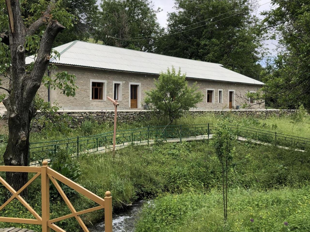 Musobarakanur Guest House