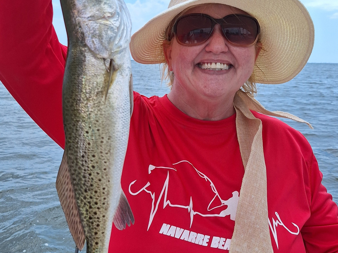 Lucky Chucky Charters-纳瓦拉必去景点