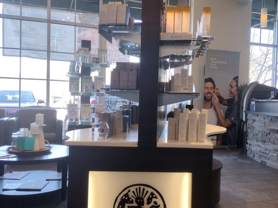 Hand & Stone Massage and Facial Spa-Bordentown必去景点