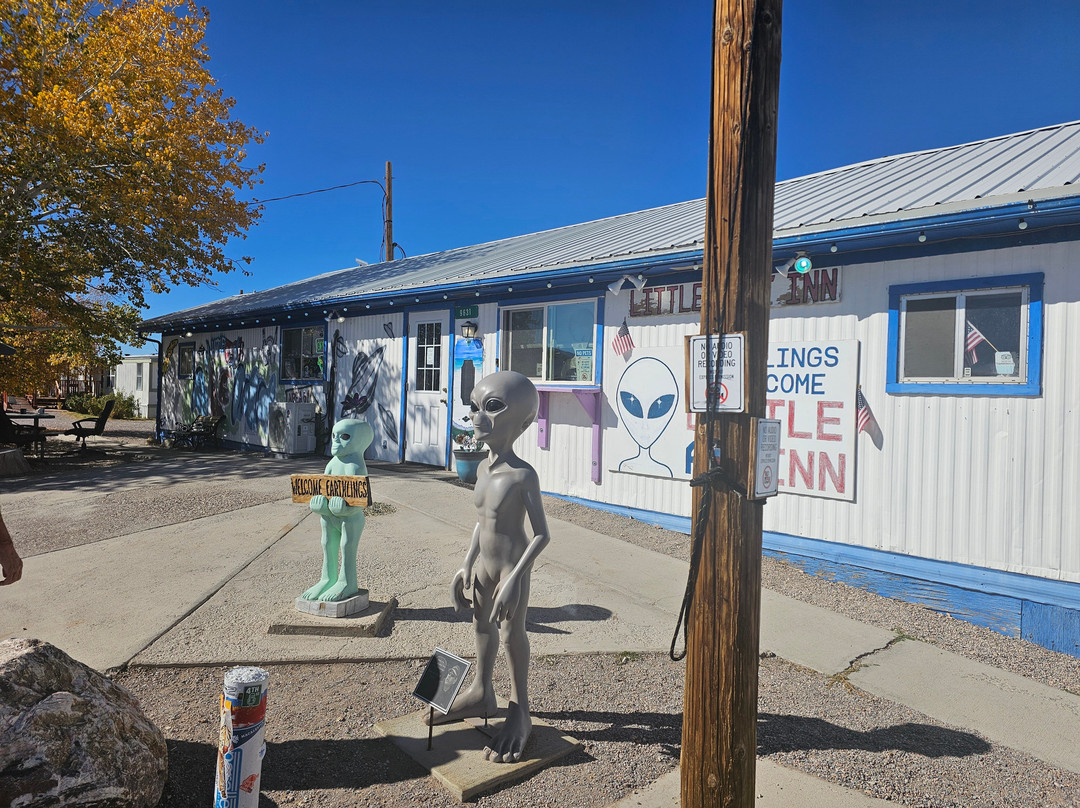 Little A'Le'Inn主图