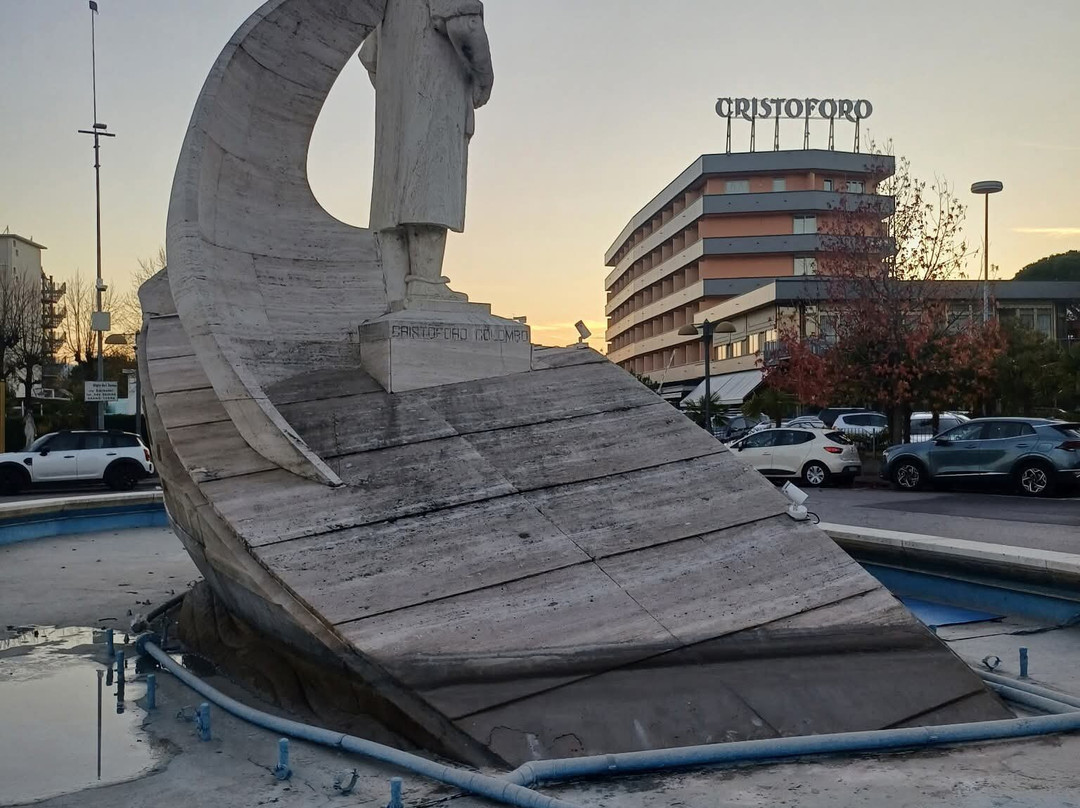 Cristoforo Colombo-阿巴诺泰尔梅必去景点