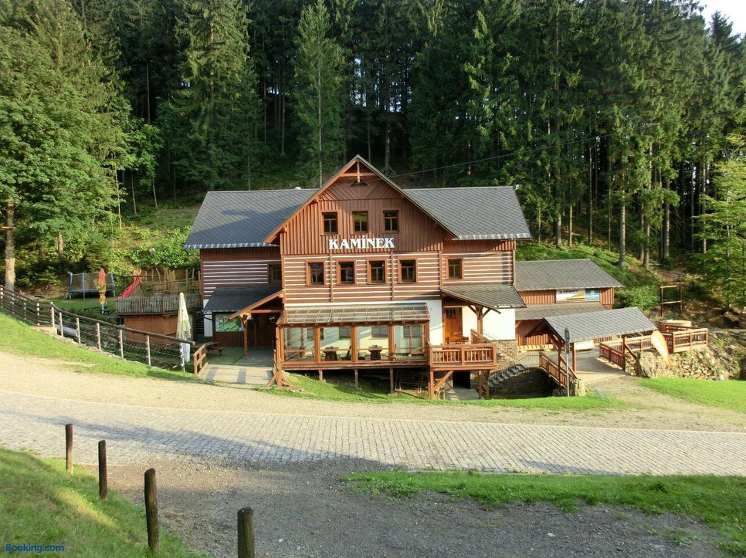 卡米内克旅馆