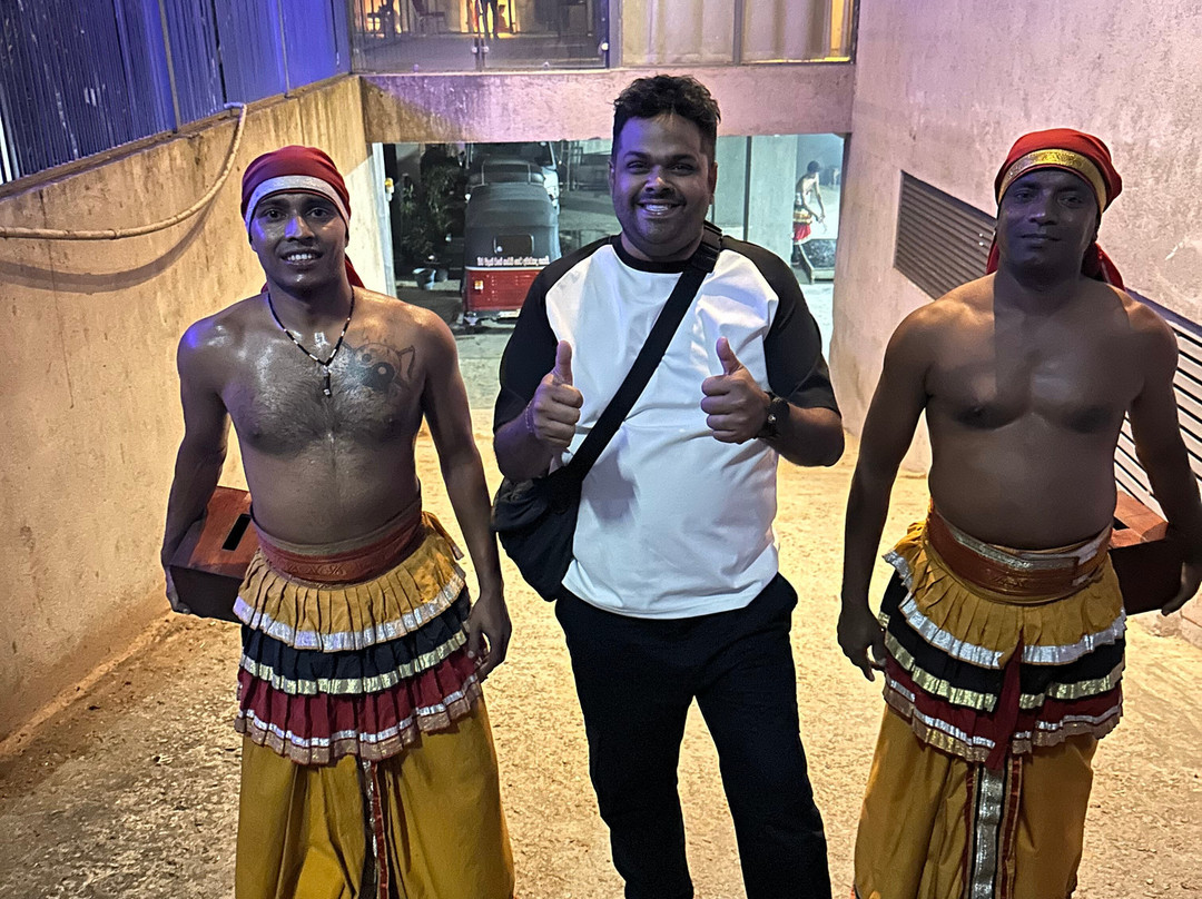 Travel With Asanka-康提必去景点