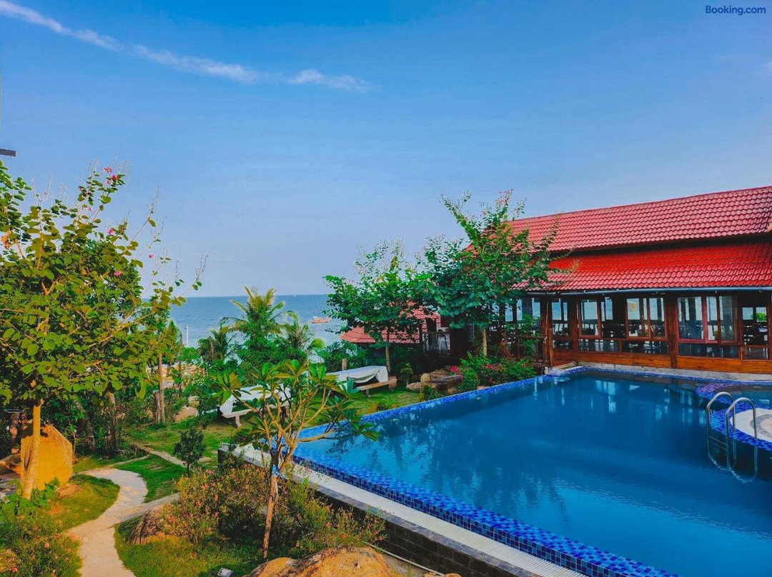 Voyage Phu Quoc Beach Resort