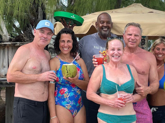 TurksTikiBikiniHut-普罗维登西亚莱斯必去景点