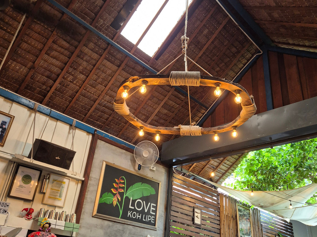 Koh Lipe Walking Street-丽贝岛必去景点