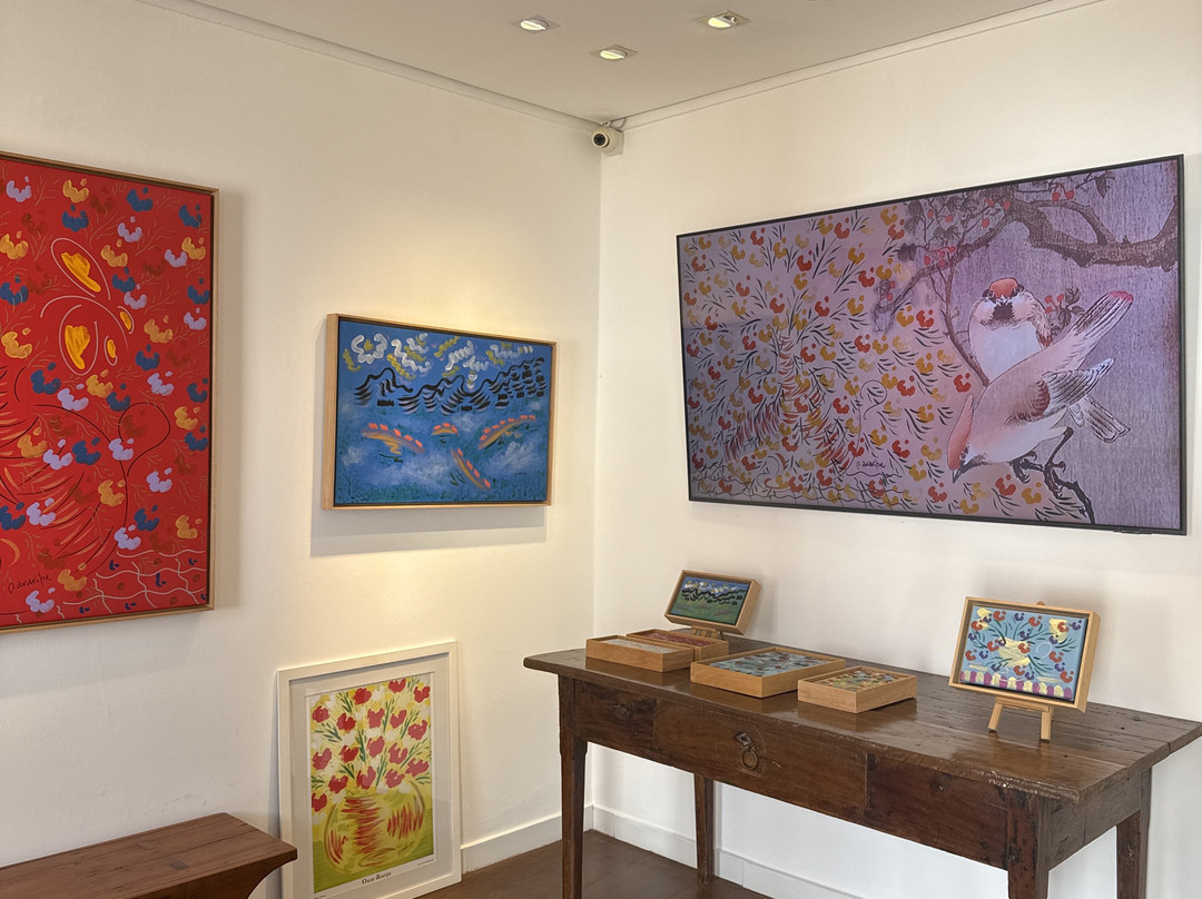 Galeria e Fundação Oscar Araripe-蒂拉登特斯必去景点