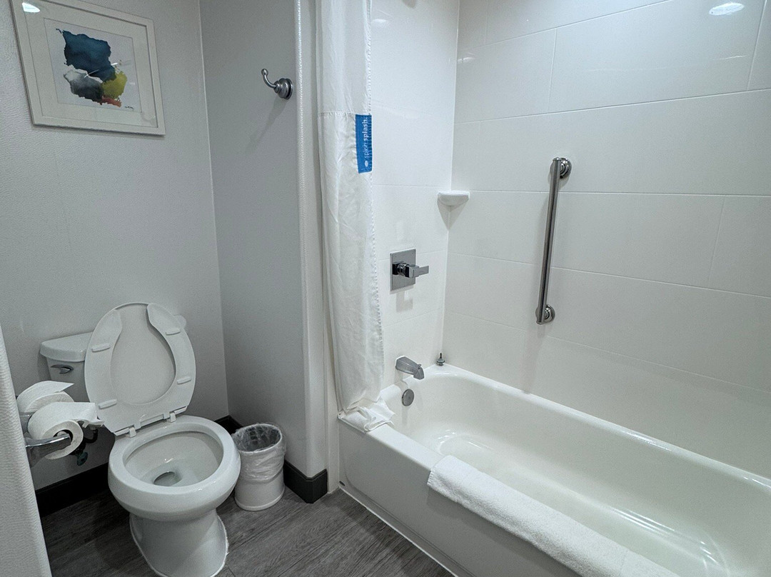 布朗伍德希尔顿恒庭酒店主图