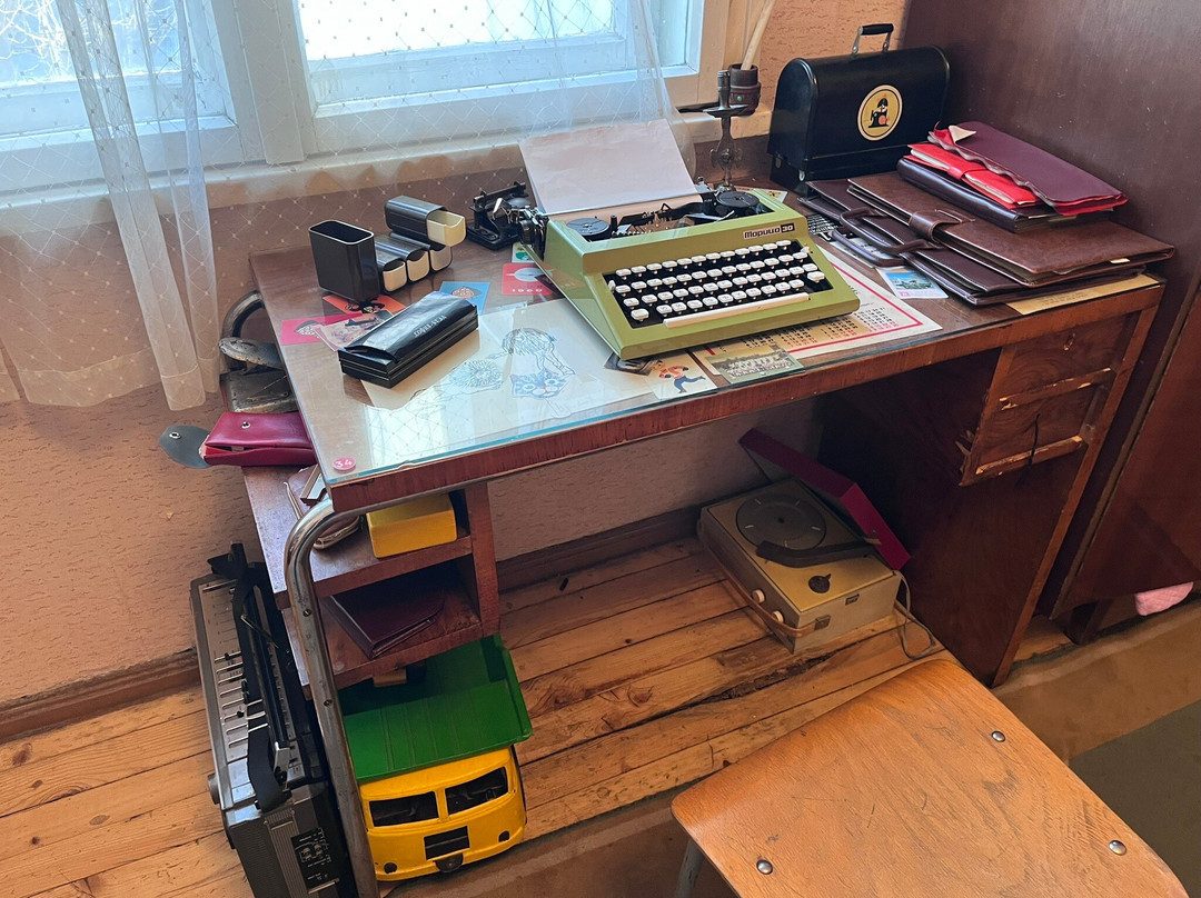 The Red Flat-索非亚必去景点