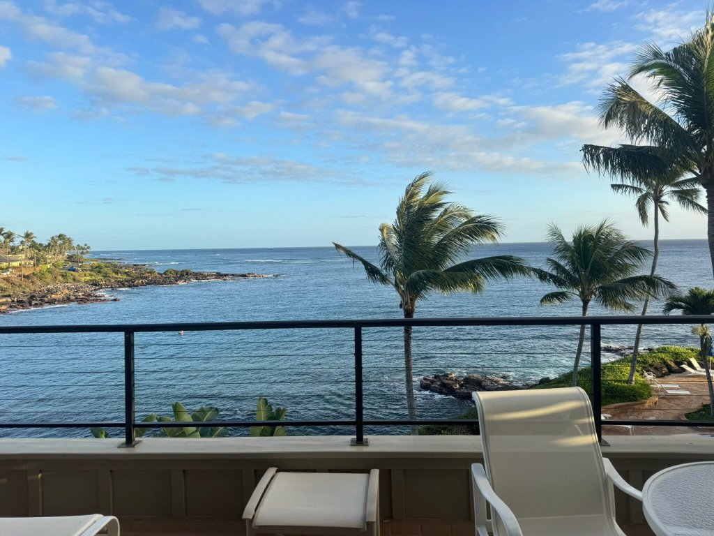 Whalers Cove Oceanfront Resort-官方