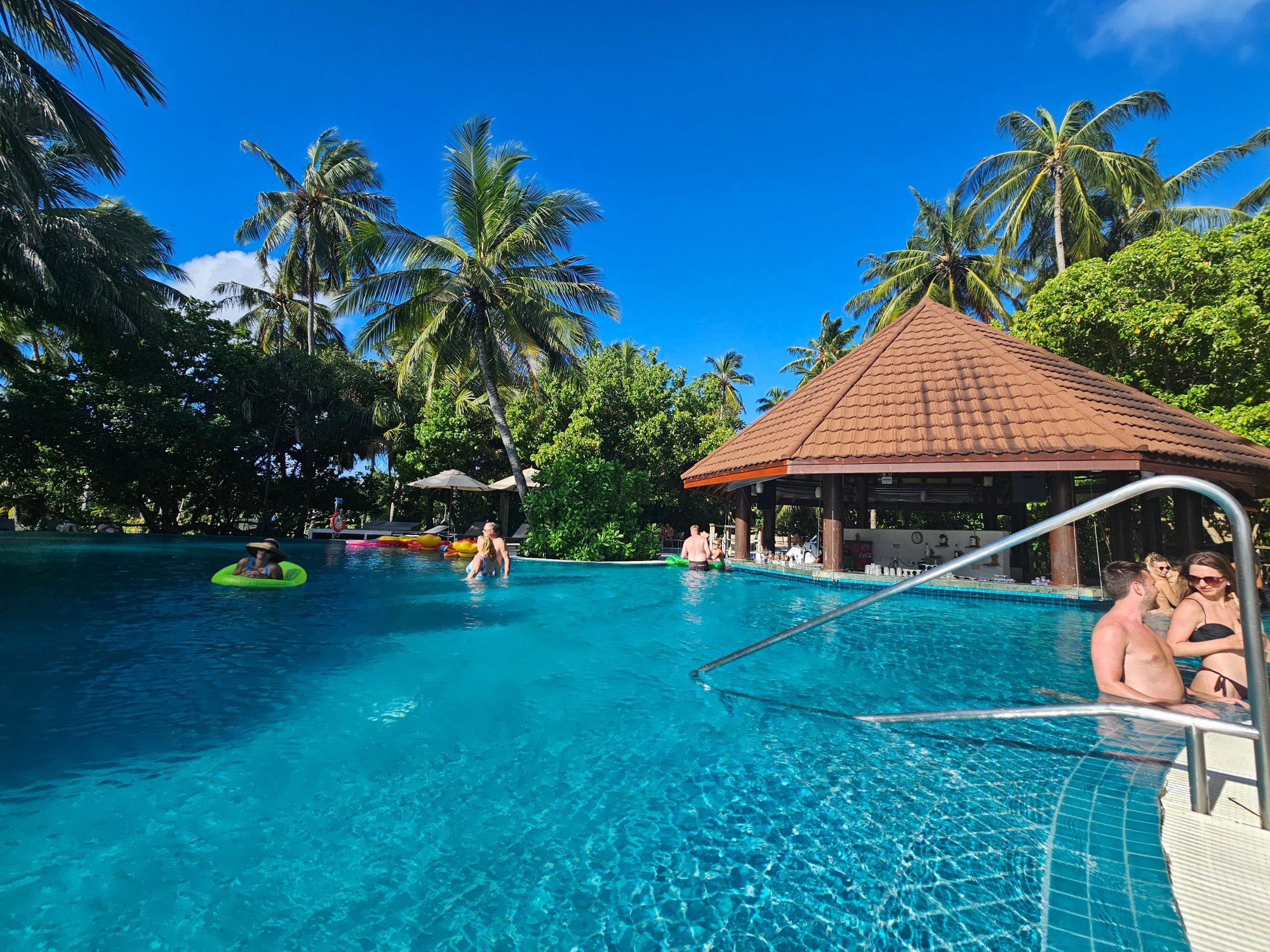 鲁滨逊俱乐部度假村-官方