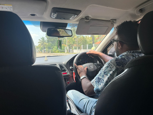 A & R tours-康提必去景点