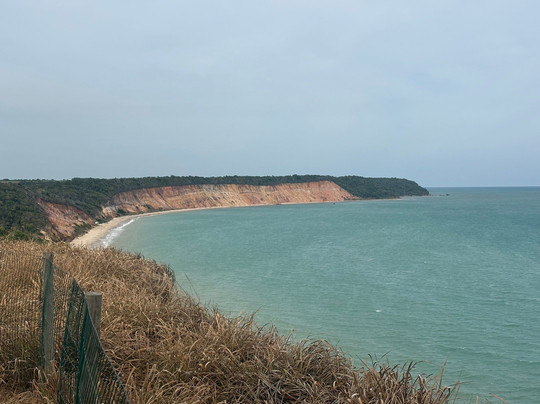 Carro Quebrado Beach-Barra de Santo Antonio必去景点