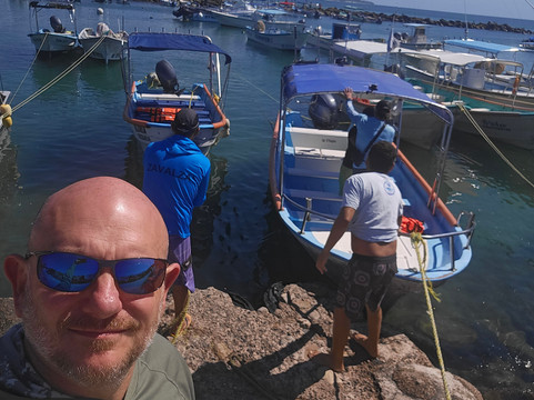 Vallarta Surf n' Dive-瓦拉塔港必去景点