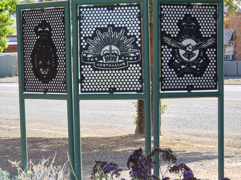 Hallett War Memorial-Hallett必去景点