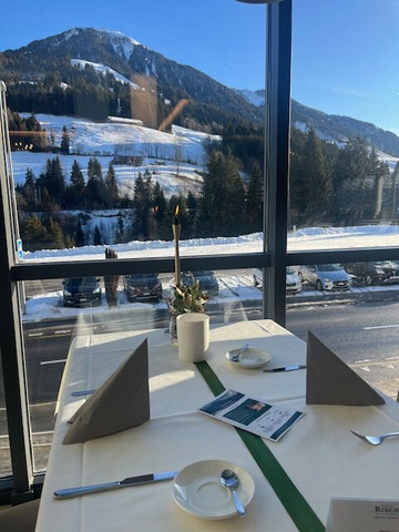 里士奇维尔尼兹酒店主图