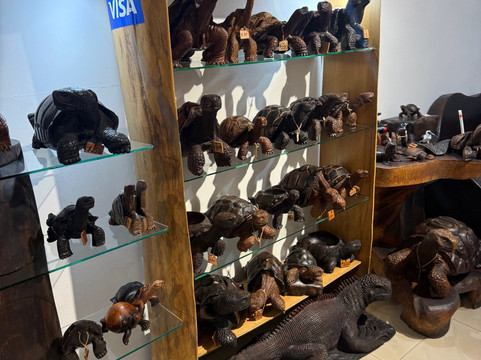 Heras Art Gallery-阿约拉港必去景点