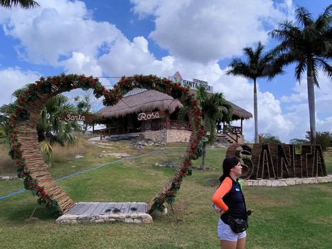 Cenote Santa Rosa-Homun必去景点