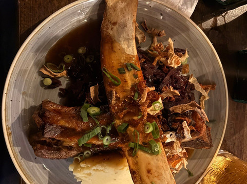 约尔古老皇室酒店主图