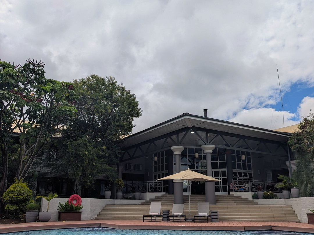 哈拉雷克里斯塔酒店主图